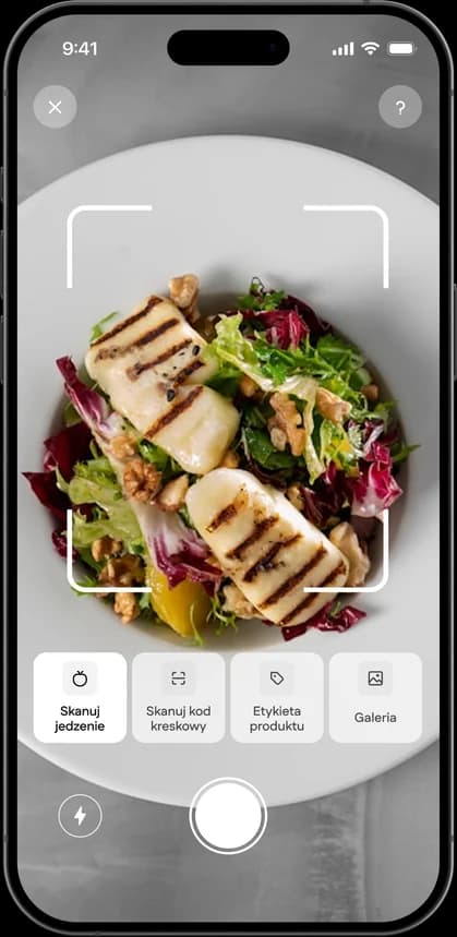 Slim AI camera pointed at a salad, with the meal scanning frame